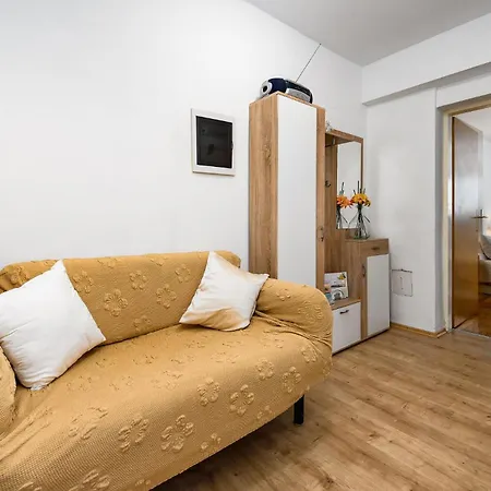 One-bedroom 01 Grožnjan